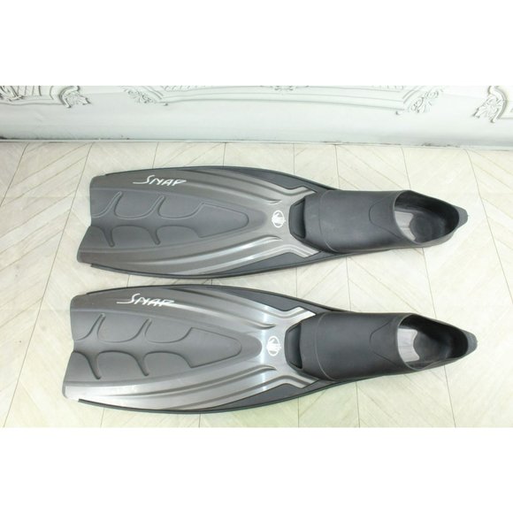 Body Glove Snap Fins Black Rubber Slip On Diving Flippers Size 11 - Picture 1 of 7